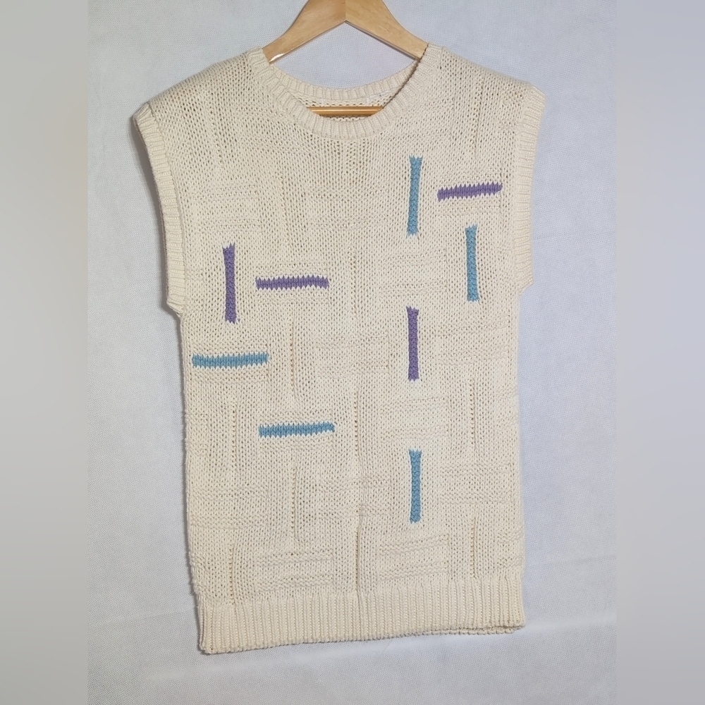 Vintage Unbranded Cream Knit Sweater Vest Sz S with Blue / Purple Accents - Picture 1 of 5